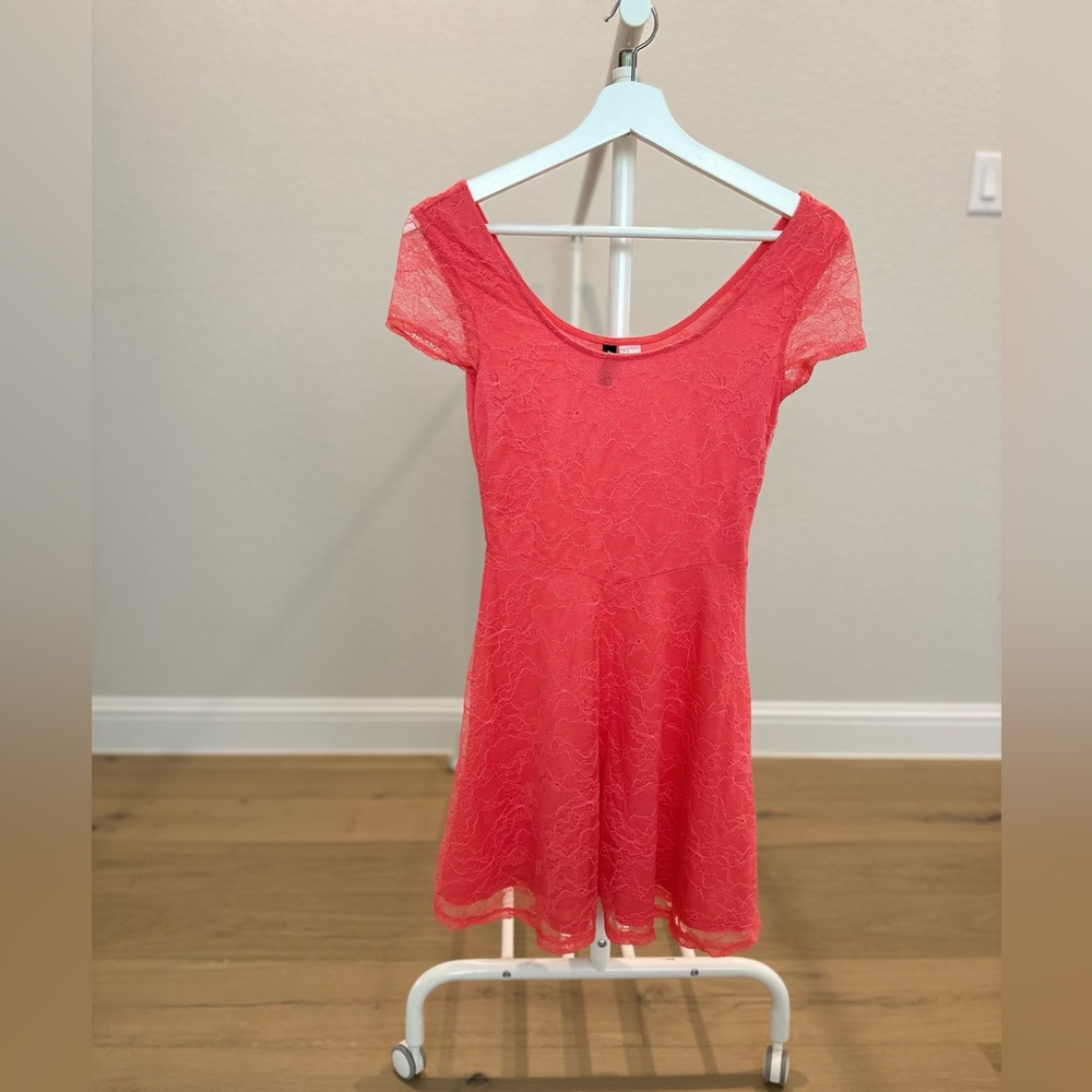 Used H&M women lace dress size 4